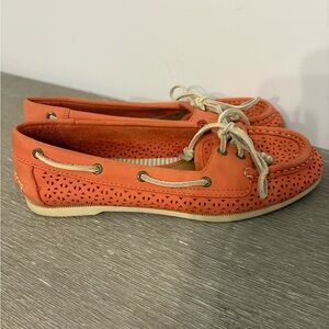 Perry Ellis Women's Coral Loafers